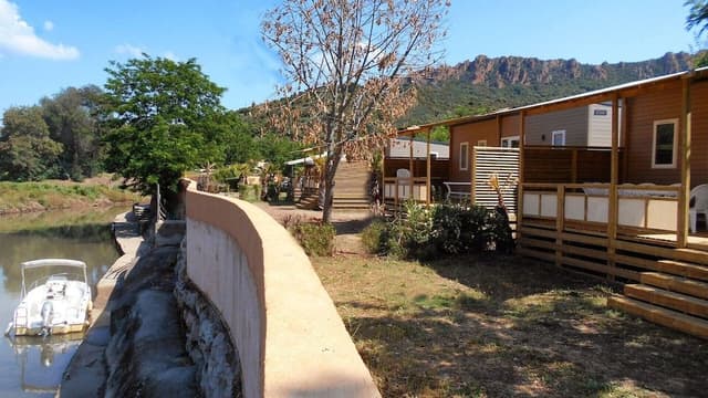 Mobile Home, 3 Bedrooms