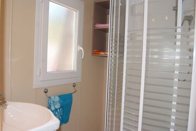 Mobile Home, 2 Bedrooms