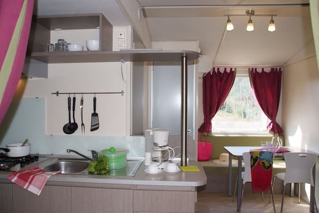 Mobile Home, 2 Bedrooms