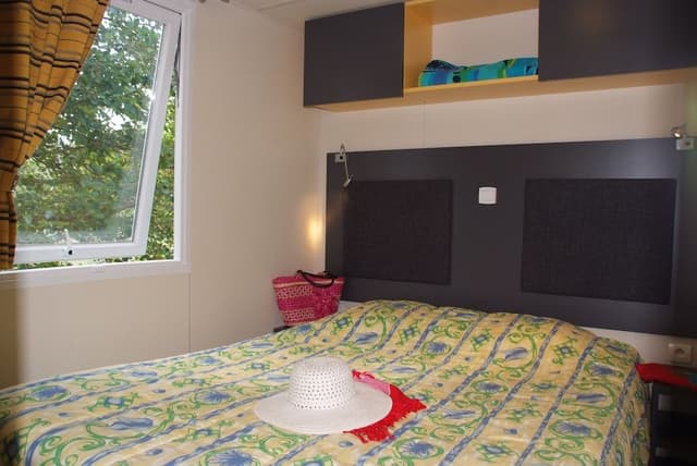 Mobile Home, 2 Bedrooms