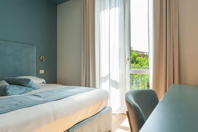Deluxe Double or Twin Room, Partial Sea View