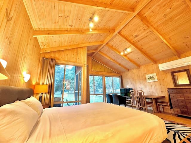 Superior Cabin