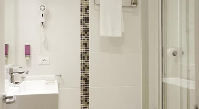 Basic Double or Twin Room