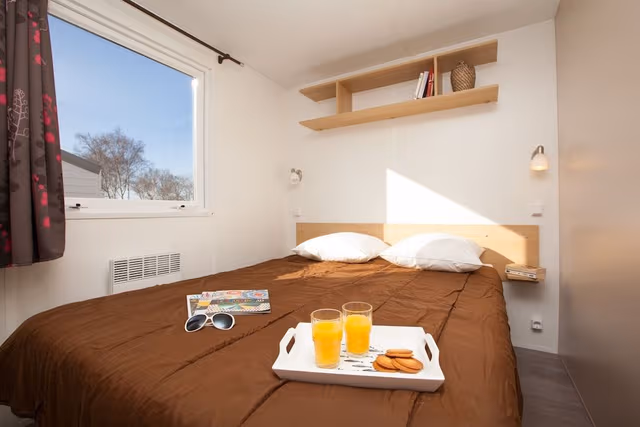 Mobile Home, 3 Bedrooms (Privilège TV, 2581524)