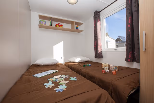Mobile Home, 3 Bedrooms (Privilège TV, 2581524)