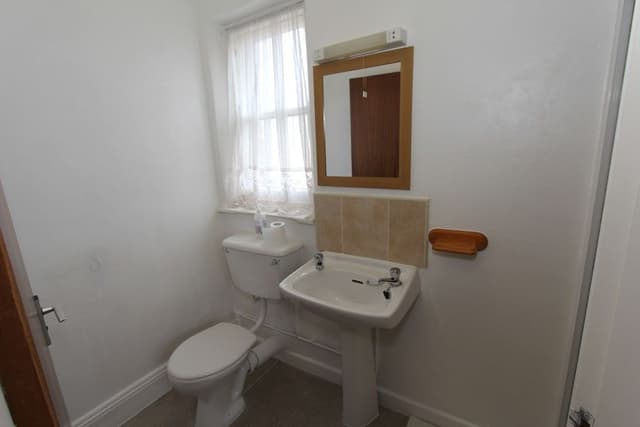Single Room (First Floor)