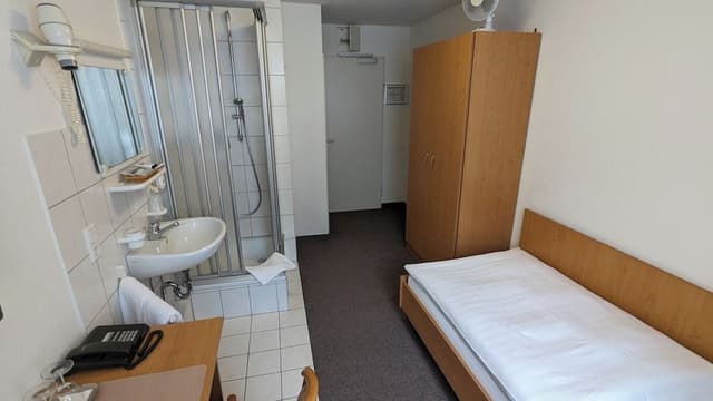 Standard Single Room