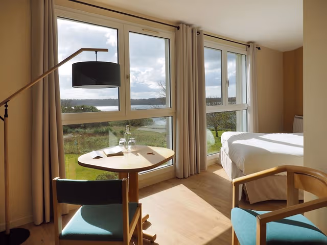 Classic Double Room, Partial Ocean View