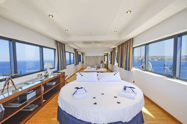 Executive Suite, Sea View