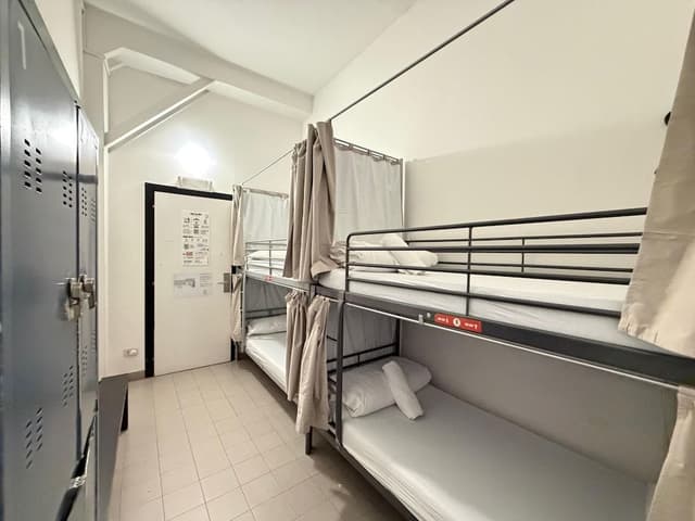 Shared Dormitory, Women only (4 pax)