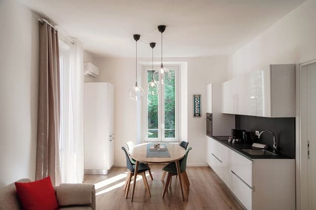 Apartment, Balcony