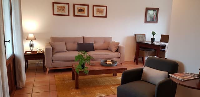 Superior House, 1 Queen Bed, Non Smoking, Pool View