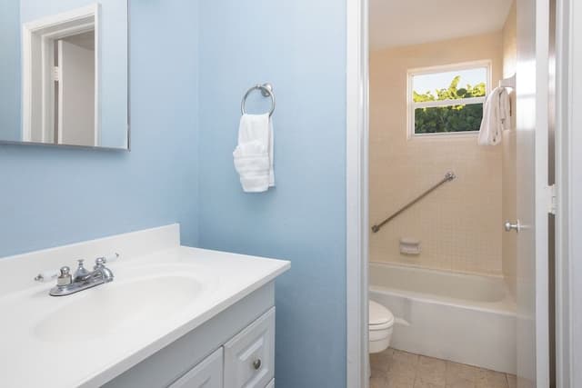 Suite, 1 Bedroom, Oceanfront (King)