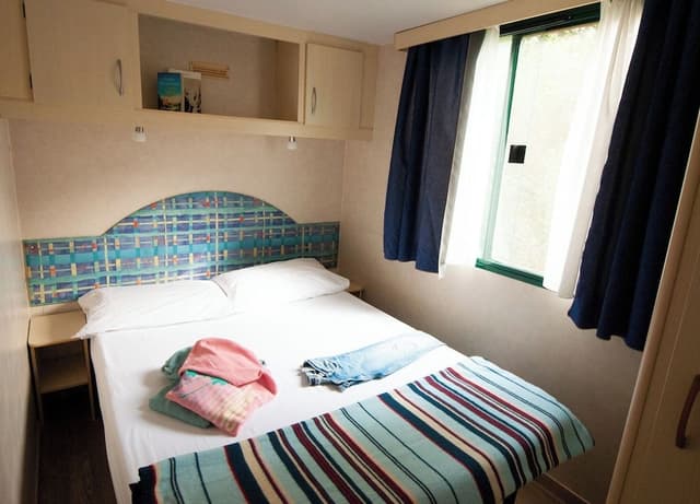 Mobile Home, Kitchen