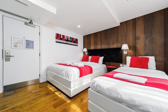 Classic Triple Room, Ensuite