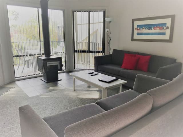 Deluxe Townhome, 3 Bedrooms, 2 Bathrooms