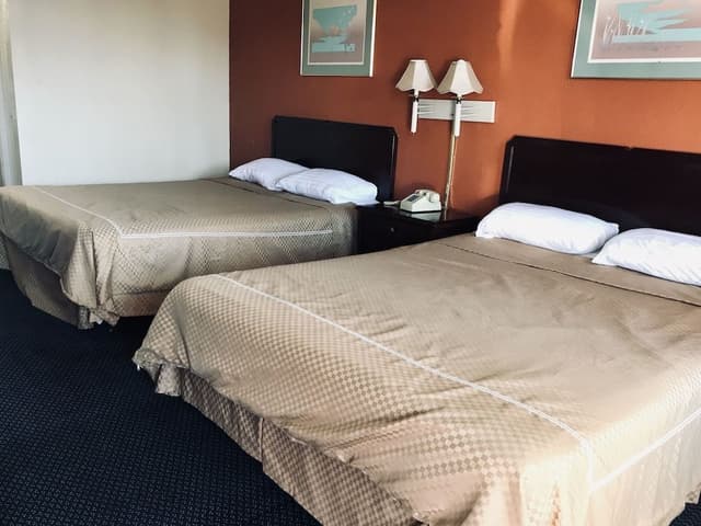 Double Room, 2 Queen Beds, Smoking
