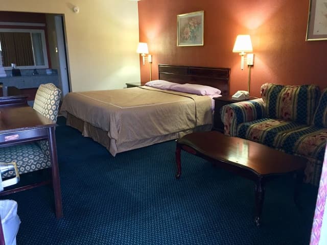Room, 1 King Bed, Non Smoking