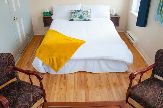 Superior Room, 1 Queen Bed, Private Bathroom, River View