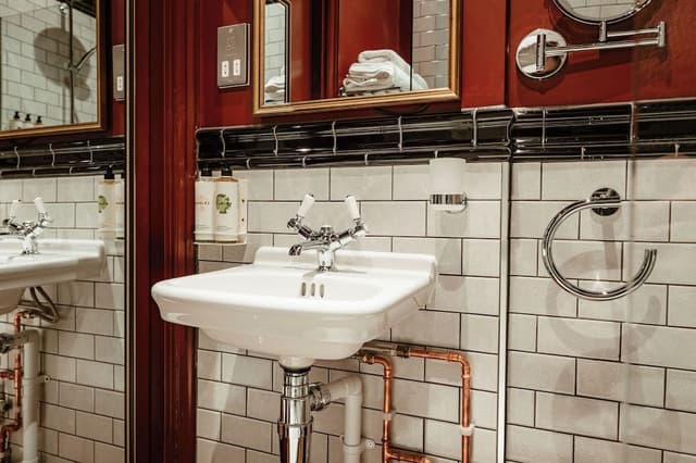 Classic Double or Twin Room