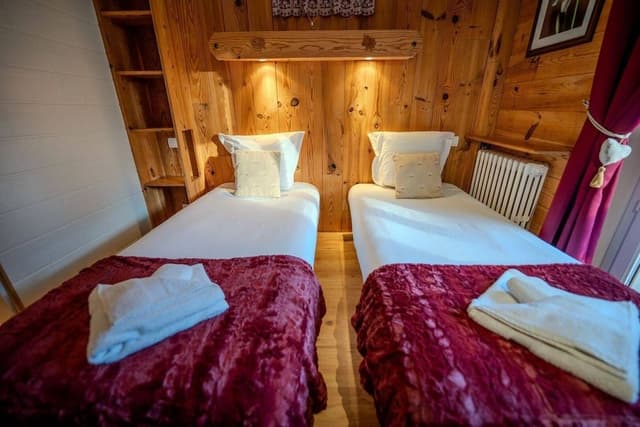 Standard Twin Room