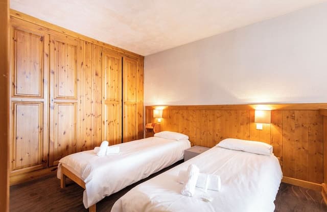 Apartment (6 persons / Mezzanine)