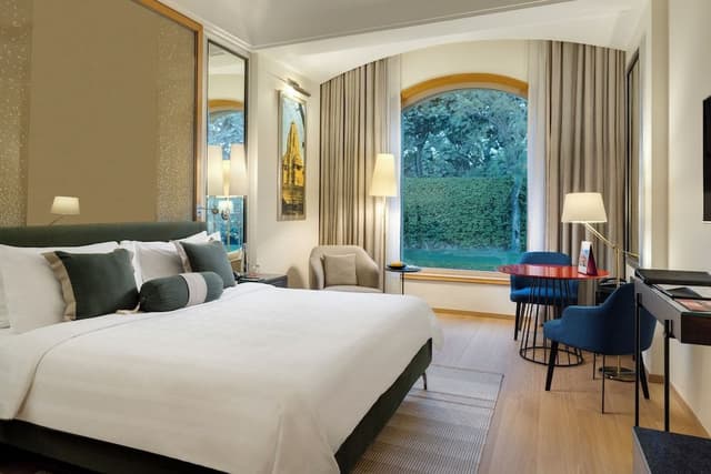 Superior Room, Garden View