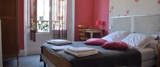 Classic Double Room (10)