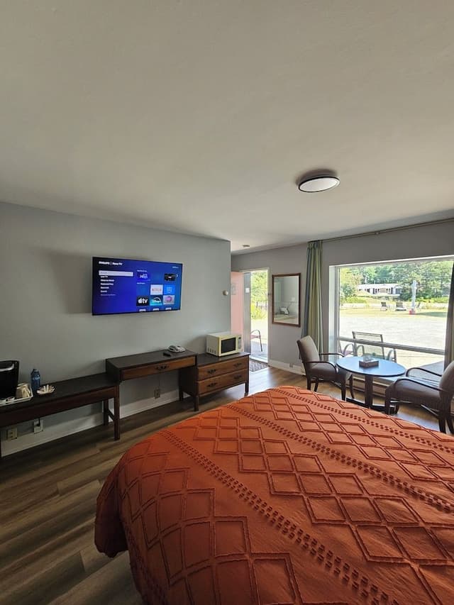 Exclusive Single Room, 1 Queen Bed