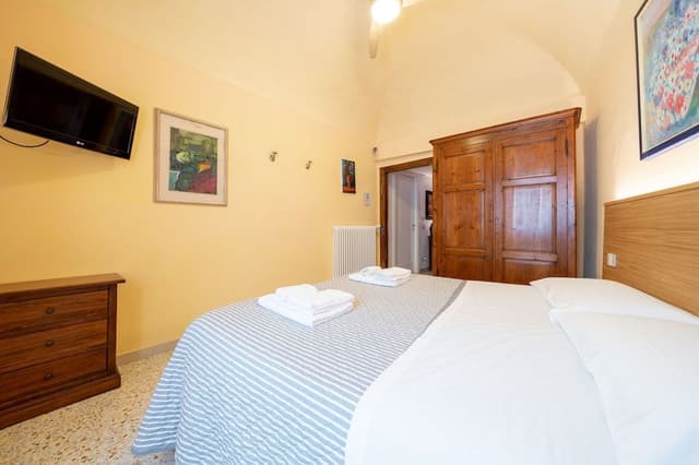 Standard Room, Private Bathroom
