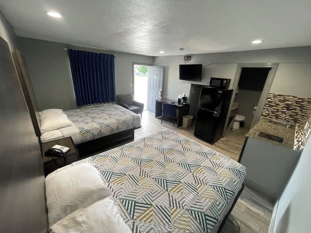 Room, 2 Queen Beds