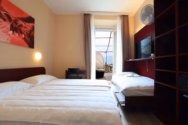 Twin Room, 1 Bedroom, Terrace, Lake View
