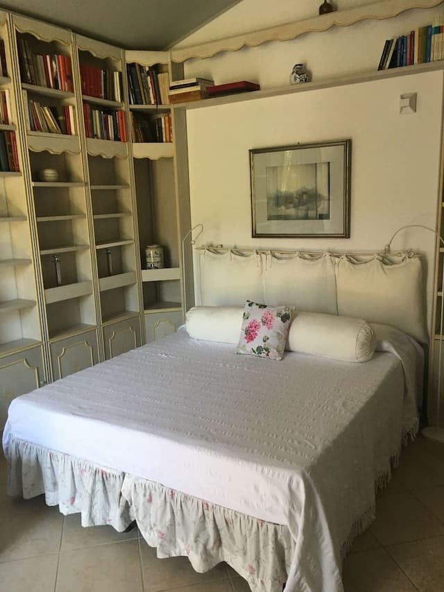 Deluxe Quadruple Room, 1 King Bed, Garden View