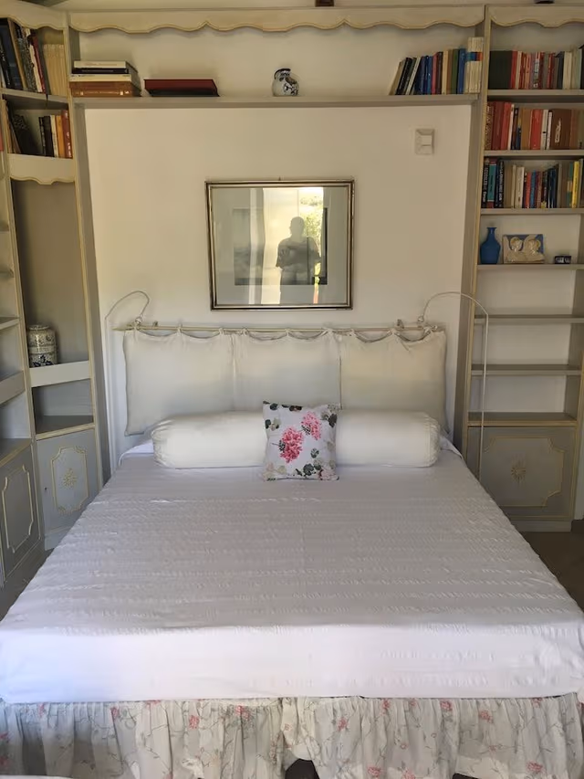 Deluxe Quadruple Room, 1 King Bed, Garden View