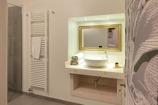Junior Suite, Jetted Tub