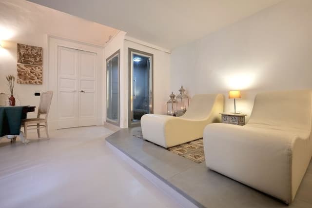 Junior Suite, Jetted Tub