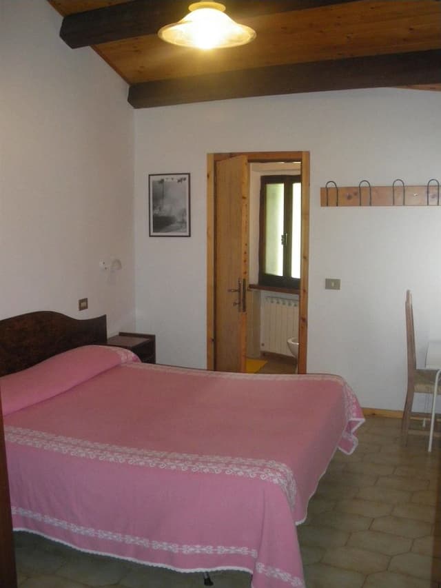 Double or Twin Room, Hill View