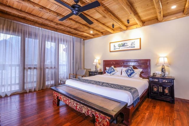 Deluxe Double Room, Pool Access