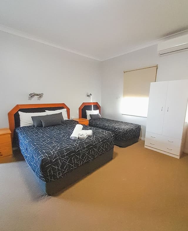 Economy Cabin