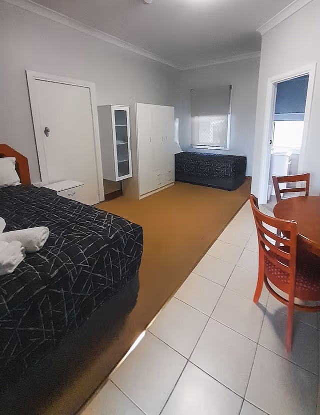 Economy Cabin