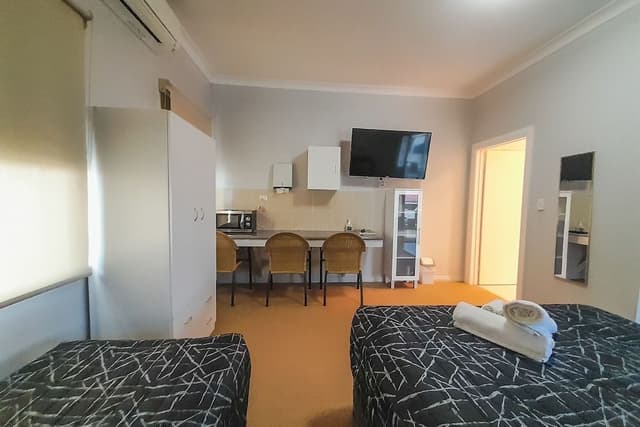 Economy Cabin