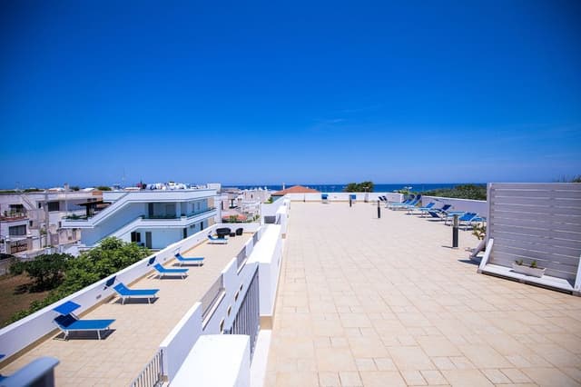 Double Room, 1 King Bed, Private Bathroom, Sea View