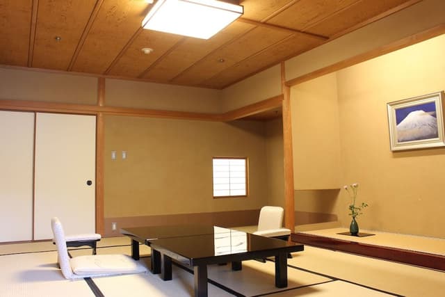 Japanese-Style Deluxe Room