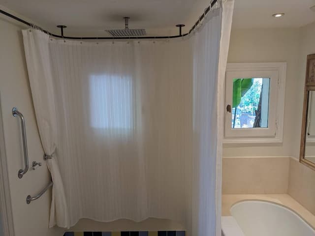 Deluxe Double or Twin Room, Accessible, Private Bathroom (Côté piscine)