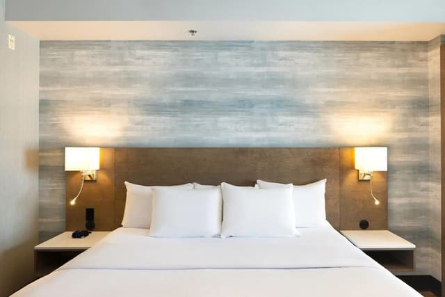 Room, 1 King Bed, Non Smoking