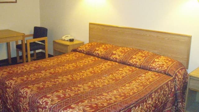Standard Room, 1 King Bed, Smoking