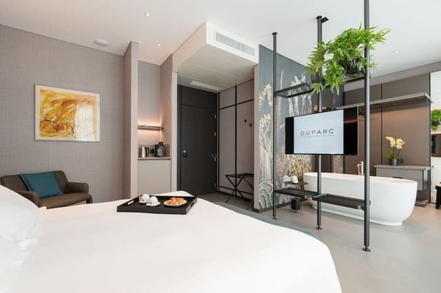 Junior Suite (Luxury)