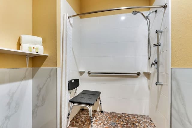 Suite, Accessible