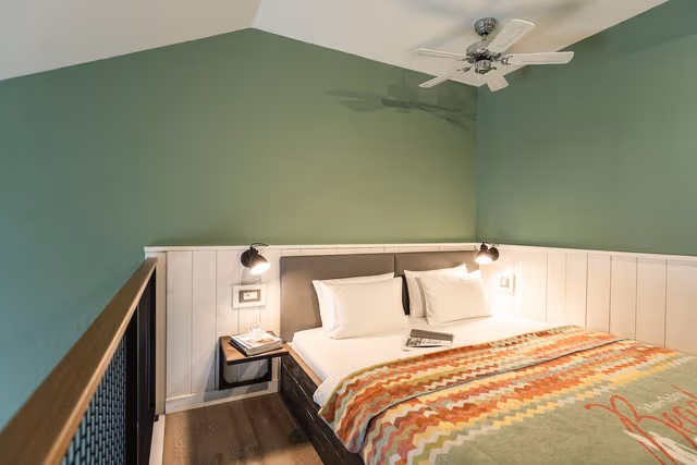Basic Loft, 1 Queen Bed with Sofa bed
