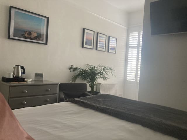Double Room (Room 9, Gloucester, Second Floor)